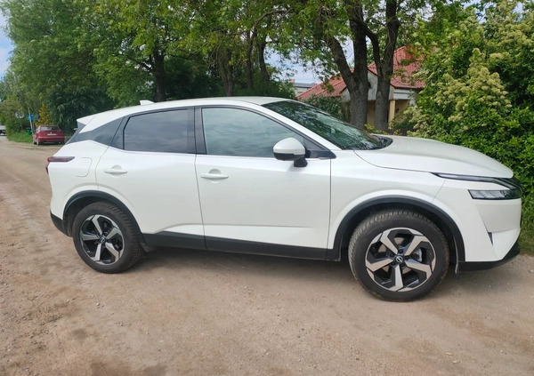 Nissan Qashqai cena 131600 przebieg: 6600, rok produkcji 2022 z Jarocin małe 106